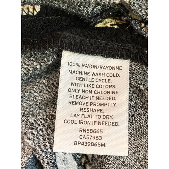 BP. Lightweight Vented Midi Skirt Sz XS/Extra Small in Black Mixed Floral NWT - Picture 5 of 5